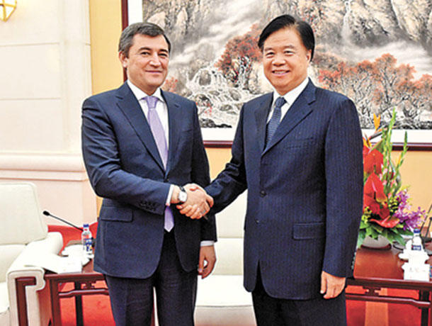 王宜林會見烏茲別克斯坦國家石油天然氣控股公司董事會主席蘇爾坦諾夫一行